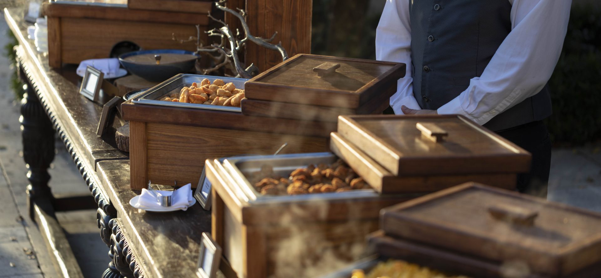 Members Seafood Buffet